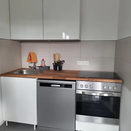 Freygang & Partner Gbr - Mietangebote Info - Apartment *