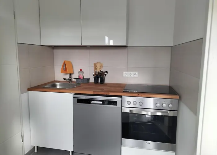 Freygang & Partner Gbr - Mietangebote Info - Apartment *